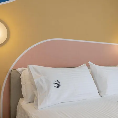 Pensión Cromia Marina 4*