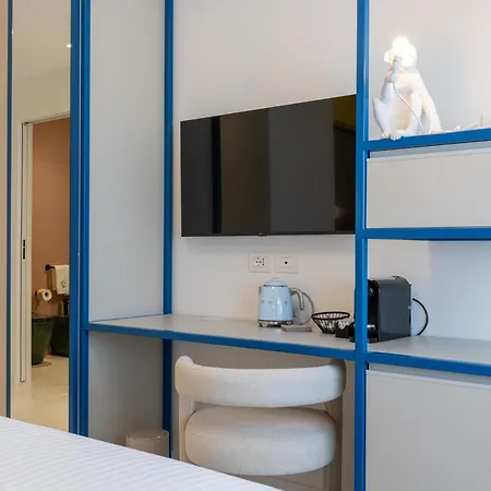 Pensión Cromia Marina 4*